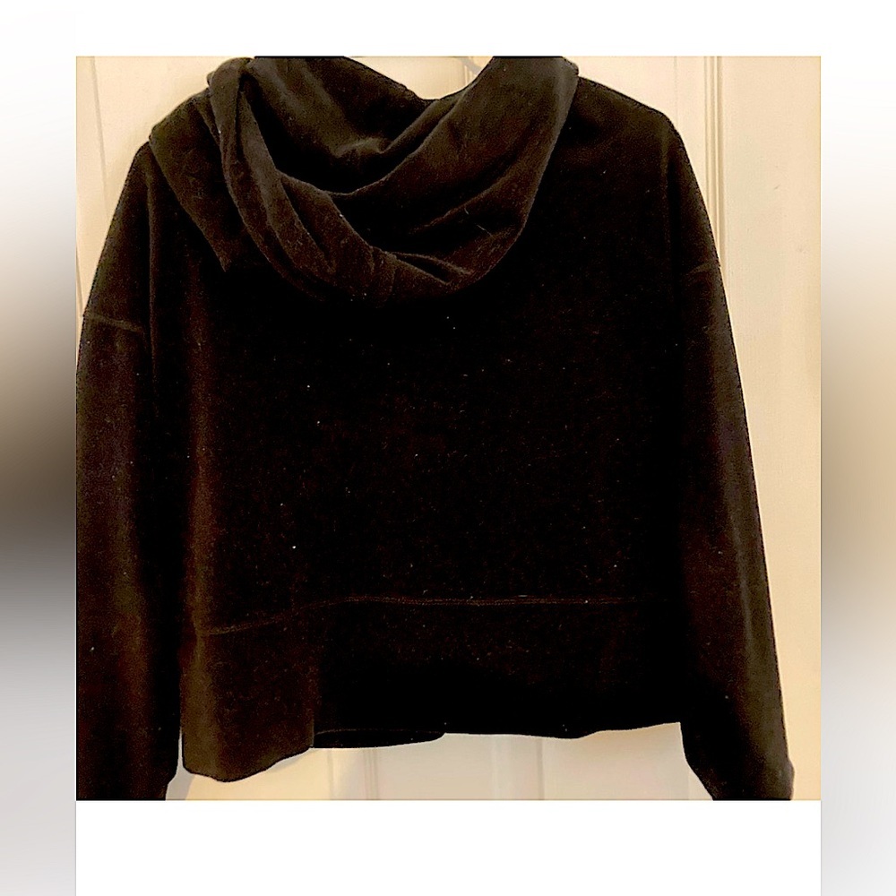 New ck Gorgeous vintage semi cropped oversized hoodie by vintage Calvin … - Picture 2 of 14